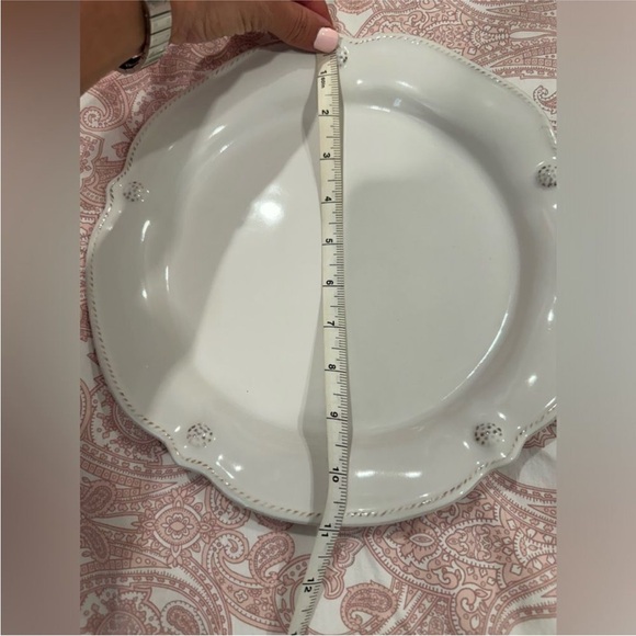 Juliska Berry & Thread Flared Dinner Plate - Whitewash Set of 6 plates - Picture 6 of 7